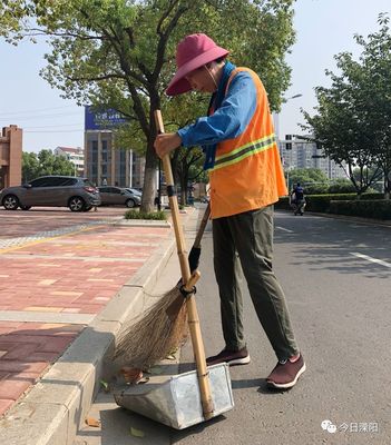 愛心倡議|關(guān)愛環(huán)衛(wèi)工人，從一瓶水開始！