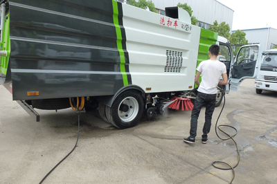 道路洗掃車柴油機(jī)最嚴(yán)重的五種機(jī)械故障及其對(duì)河道保潔的影響