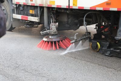 石家莊市城管局開展精細(xì)化清掃保潔，讓魅力省會(huì)城市不留衛(wèi)生“死角”